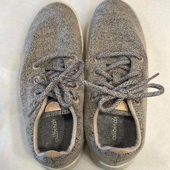 Allbirds Sneakers - Picture 4 of 4